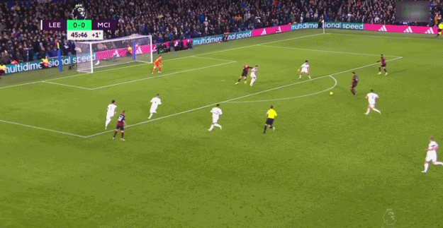 霍伊伦：我想进球，但我是团队型球员，球队获胜最重要（霍伊伦：我渴望进球，但团队优先，赢球最关键）