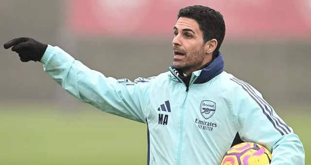 深入一线学习，英超与中国足协启动第三期青训教练培训（英超携手中国足协开启第三期青训教练培训，深入一线实战学习）