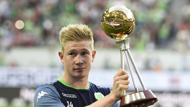 消息人士称，鲁本·阿莫林与曼联在离队问题上存在分歧，同时有欧洲皇室成员对他感兴趣。（知情人士称阿莫林与曼联在离队问题上意见相左，且获欧洲皇室成员青睐）